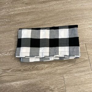 Plaid table runner NWOT